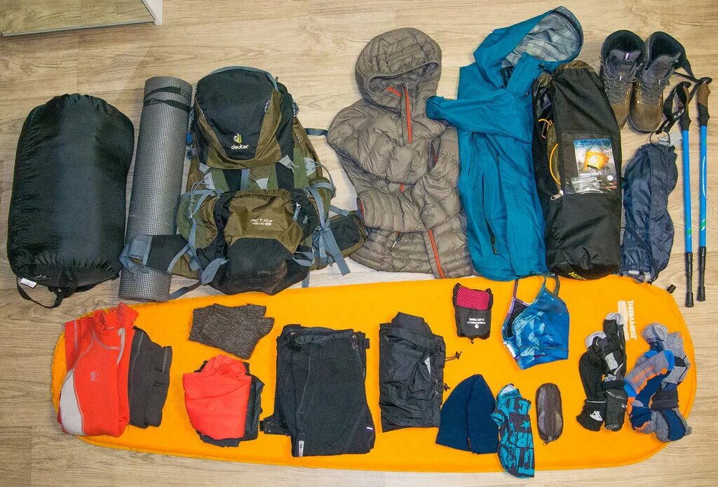 снаряжение для похода. снегоходный костюм клим. снаряжение для рыбалки. зимняя амуниция. зимняя одежда рыбака.