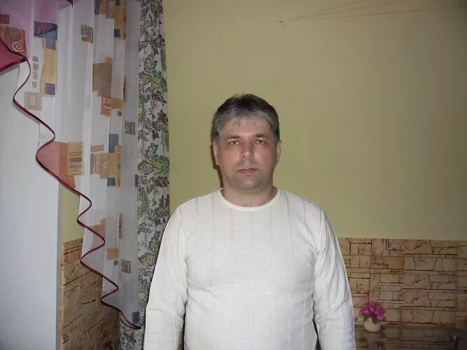 Парни знакомятся с мужчинами. Фото мужчин 55 лет обычных. Ищу одинокую мужчину москва. Неженатый парень. Ищу одинокую мужчину москва.