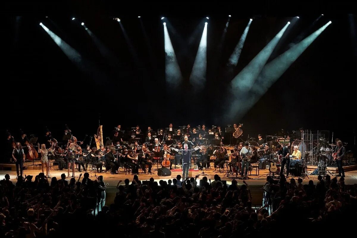 Концерт Queen Rock and Symphonic show. Queen концерт Crocus City Hall. Симфоническое шоу &quot;Queen &amp; Scorpions&quot;. Концерты Квин 2021