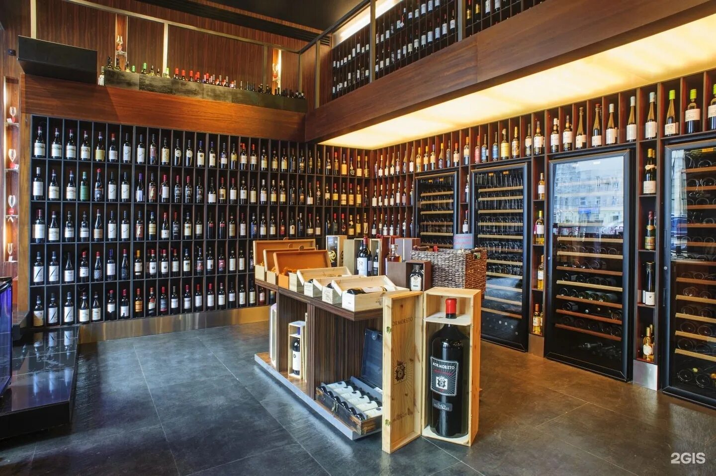 Хорошая компания винотека. Винотека simplewine атриум фото и отзывы дегустация. Винотека simple wine. Ксения киселева simple wine. Вавилова 64/1с1 simple wine.