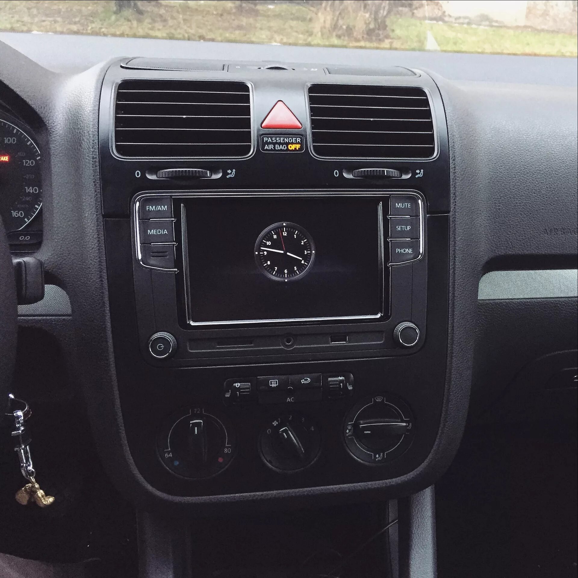 Как снять магнитолу джетта ᐅ Установка Bluetooth в VW Jetta 5