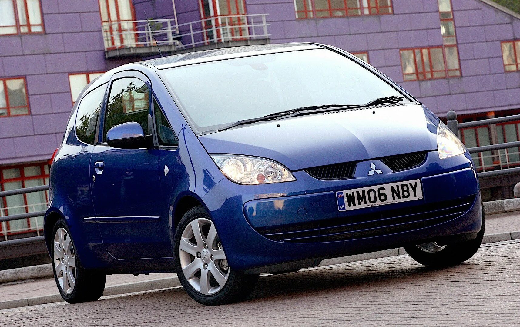 Mitsubishi colt 2002. Mitsubishi colt vi z30. Мицубиси кольт 2013. Mitsubishi colt. Митсубиси кольт 2013.