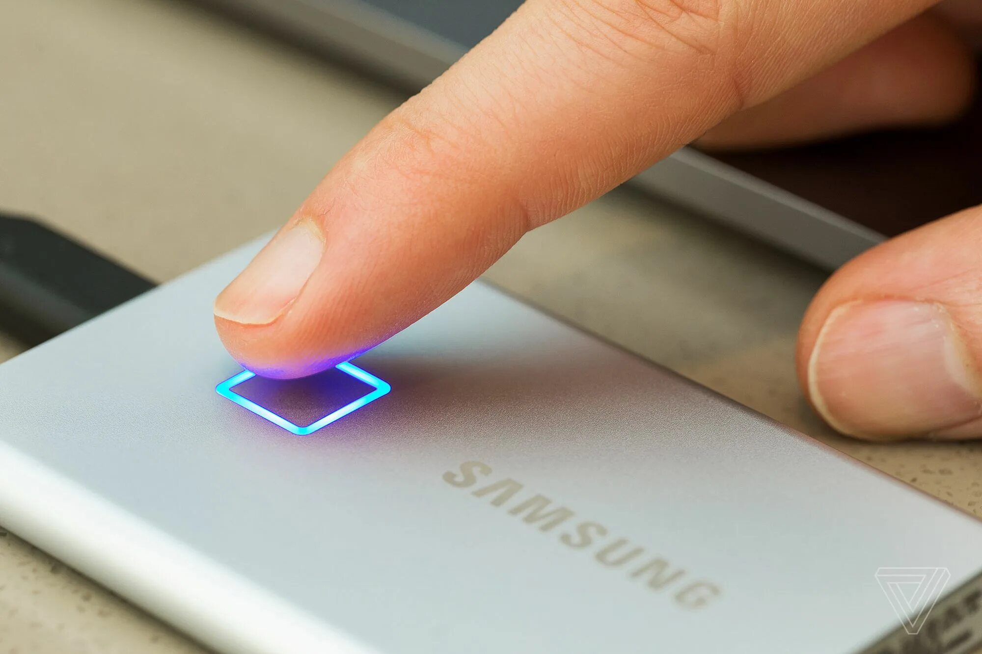 Samsung t7 Touch. SSD Samsung t7. Samsung портативный SSD Samsung t7 Touch. Самсунг SSD С отпечатком пальца. Samsung t7 купить