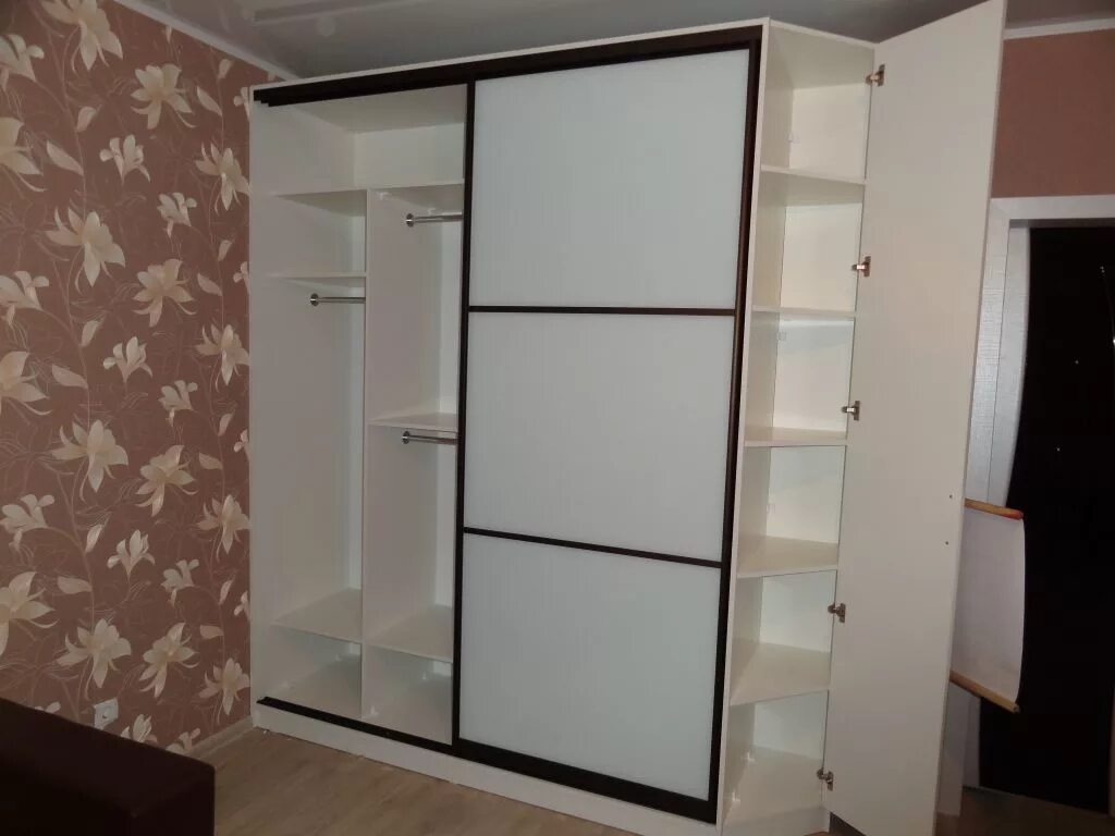 Уфа шкафы купе недорого6060. Встроенный шкаф купе. Шкафы на заказ старая купава. Двери купе сыктывкар в комнату. Встроенный шкаф купе.