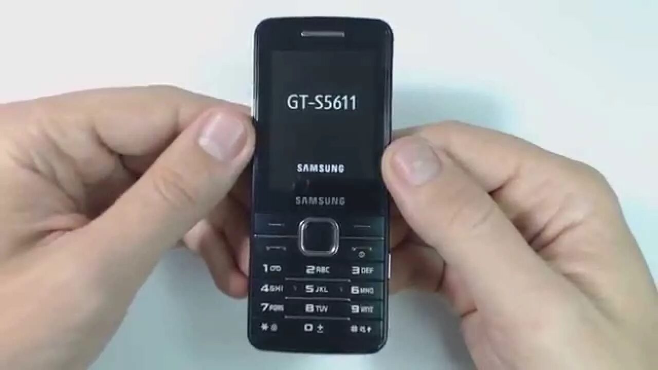 Как открывать телефон samsung. Samsung gt-s5611. Samsung gt s5610. Samsung Galaxy gt-s5611. Кнопочный самсунг s5611.