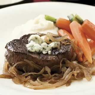 Стейк с луком
