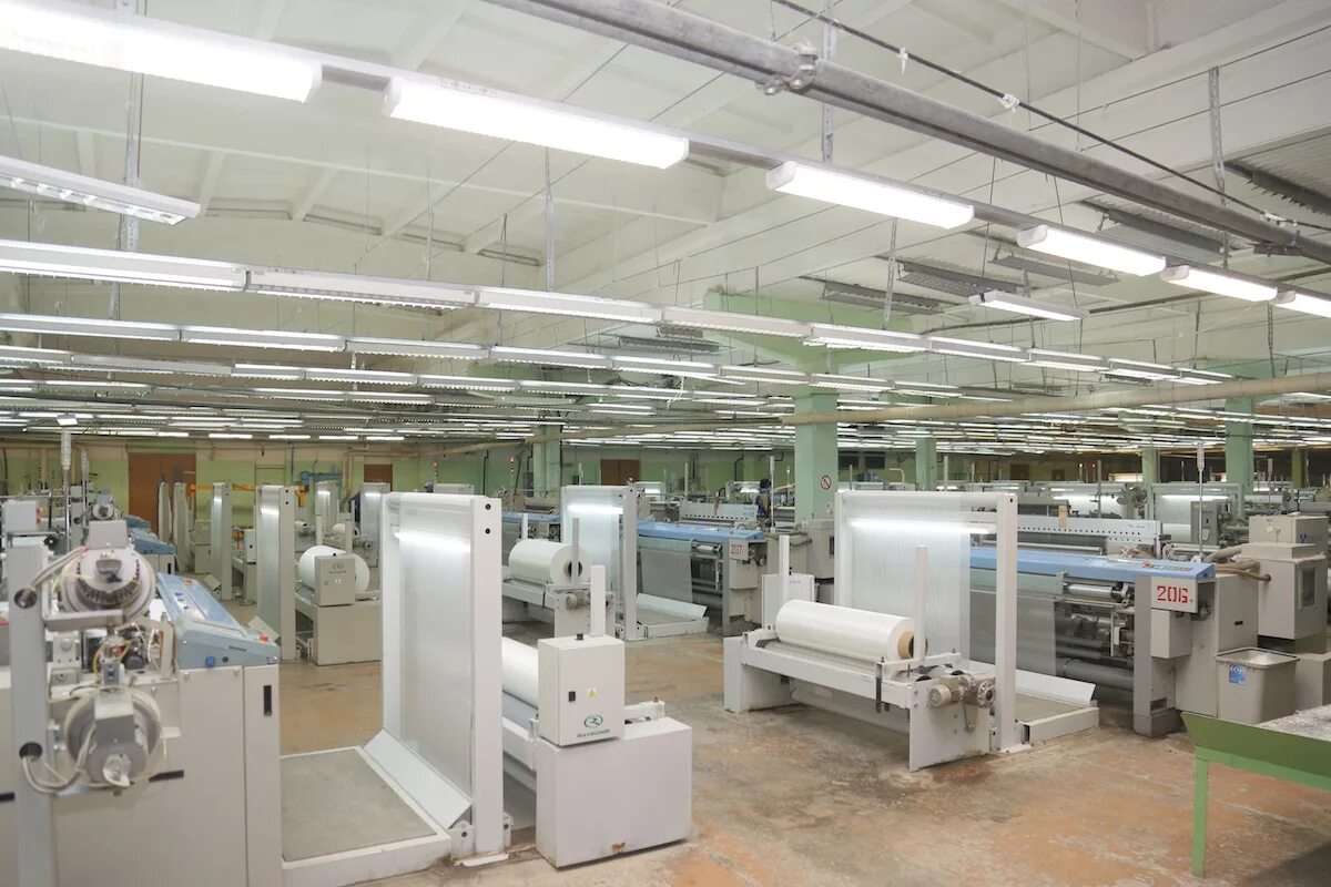 Оборудование для производства стеклопластика. Оао астраханское стекловолокно. Оборудование для намотки композитов. Завод стеклопластик. Завод стеклопластик.