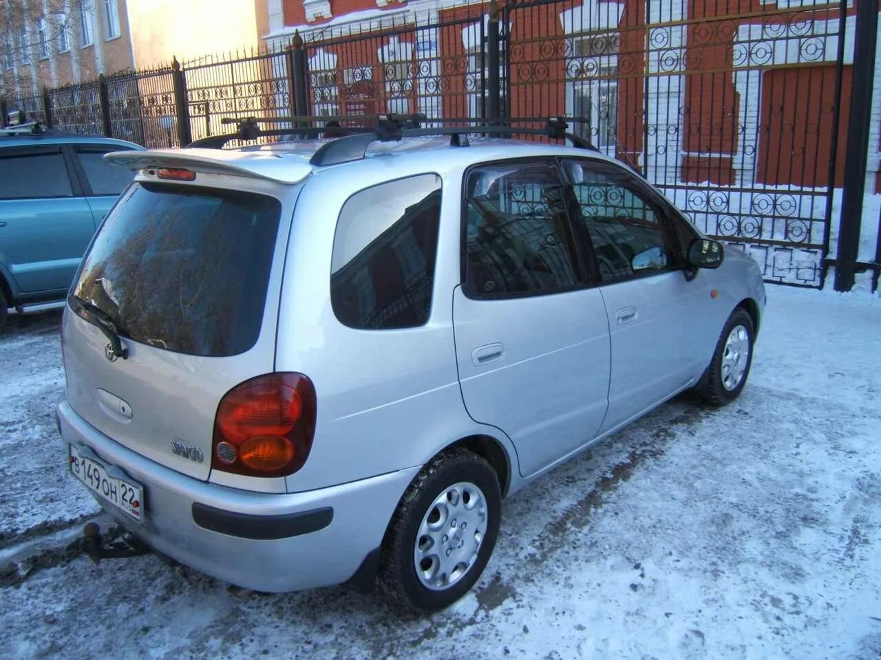 Королла спасио 2002. Тойота спасио серебристая. Дром королла спасио. Тойота королла спасио 1997 год аккумулятор. Тойота спасио 7 мест фото салона.