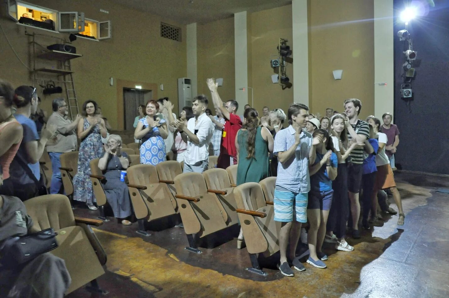 Тюз сева. Тюз сева. Тюз сева. Севастопольский театр юного зрителя. Музыкальные спектакли севтюз.