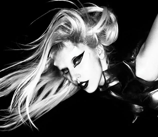 Леди гаги born. Леди Гага Борн ЗИС Вей. Lady Gaga "born this way, CD". Эра born this way.