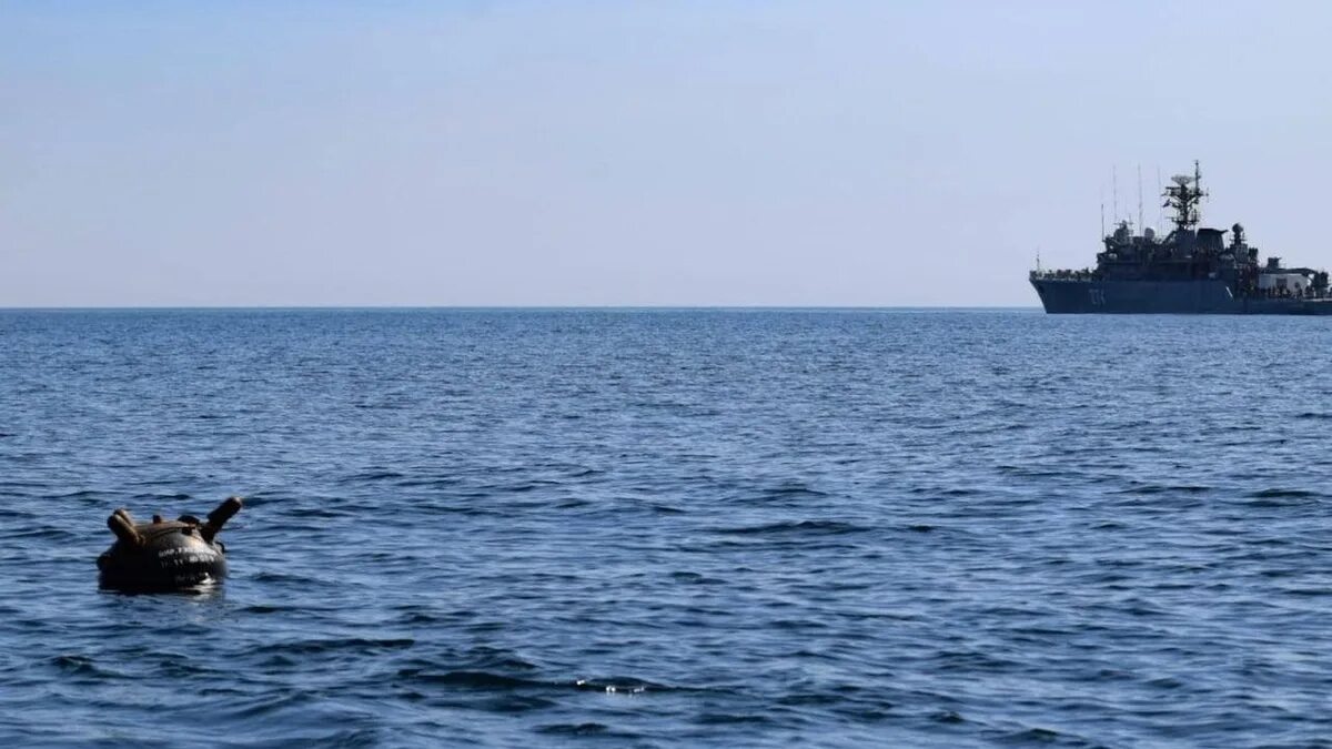 Мины в акватории черного моря. В каком море мины. В каком море мины. Подводная мина. Современные подводные мины.