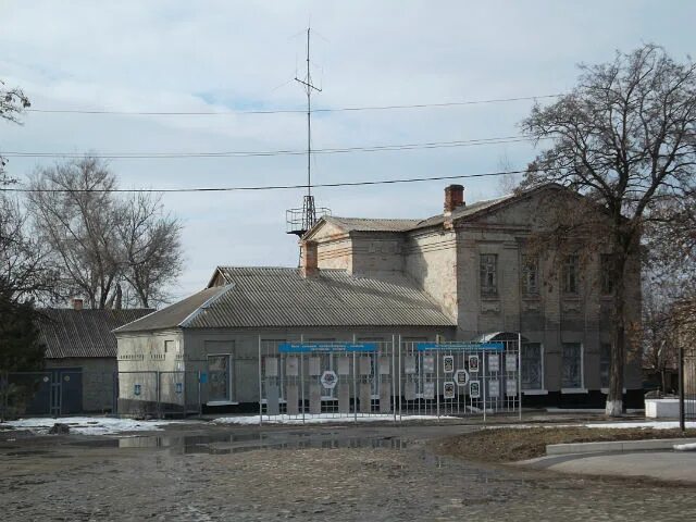 Пгт Куйбышево Запорожской области. Куйбышев Запорожская область. Село Куйбышево Украина. Село Куйбышево Запорожская область.