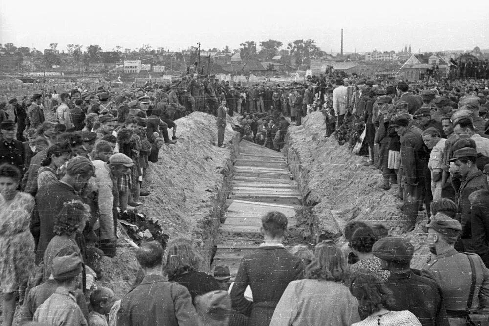 Еврейский погром в Кельце 1946. Еврейском погроме 1946 года в Кельце. Еврейский погром в Кельце 4 июля 1946 года. Казни евреев