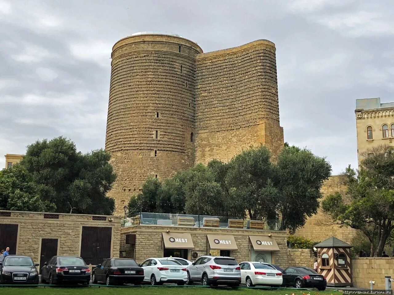 Башни баку гыз галасы. Девичья в баку. Азербайджан гыз галасы. Девичья в баку. Девичья в баку.