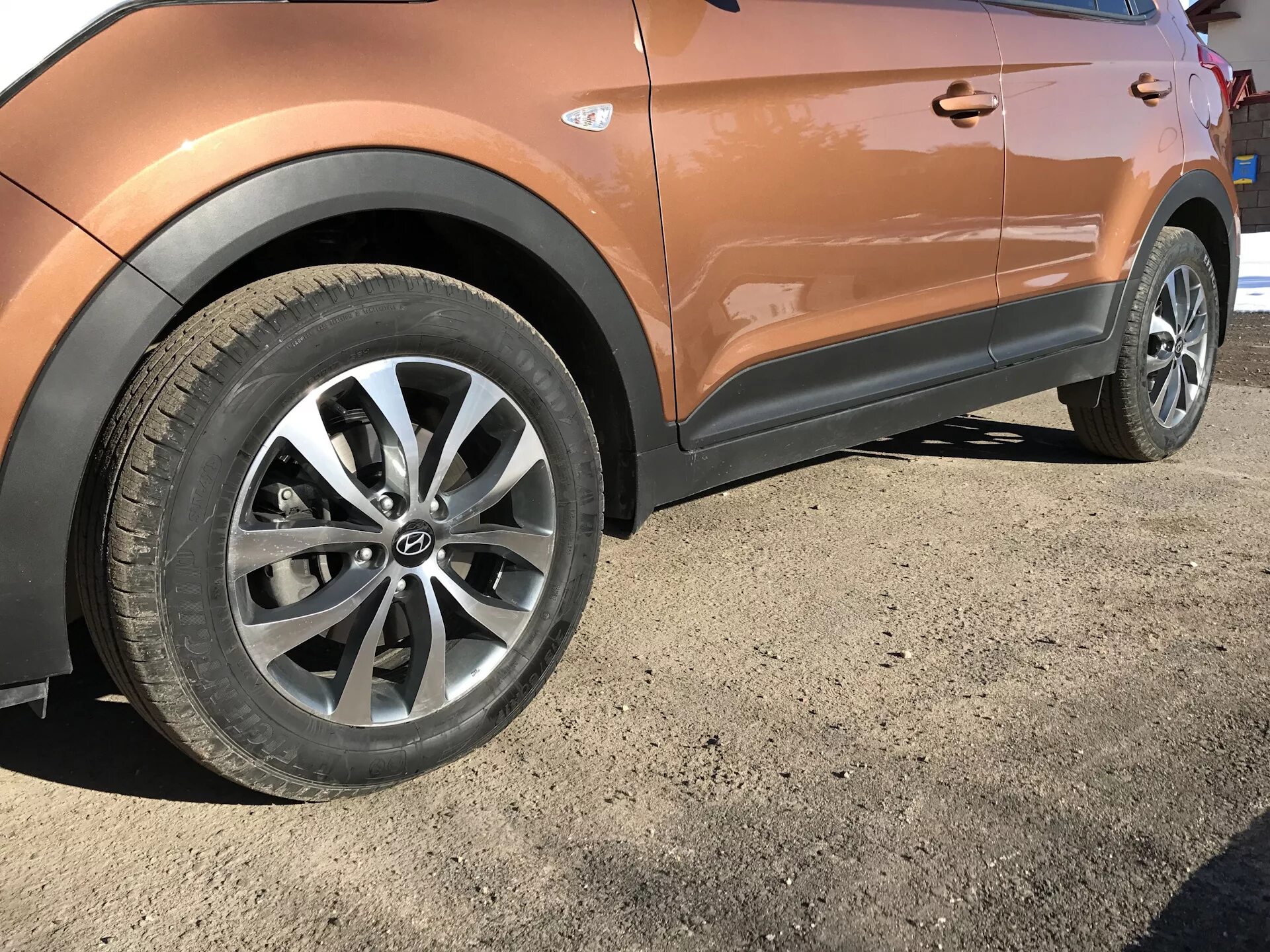 Резина на hyundai creta. Диски Hyundai Creta 2 r16. Колеса Hyundai Creta r16. Хендай Крета резина 16. 225 65 16 Крета Хендай.