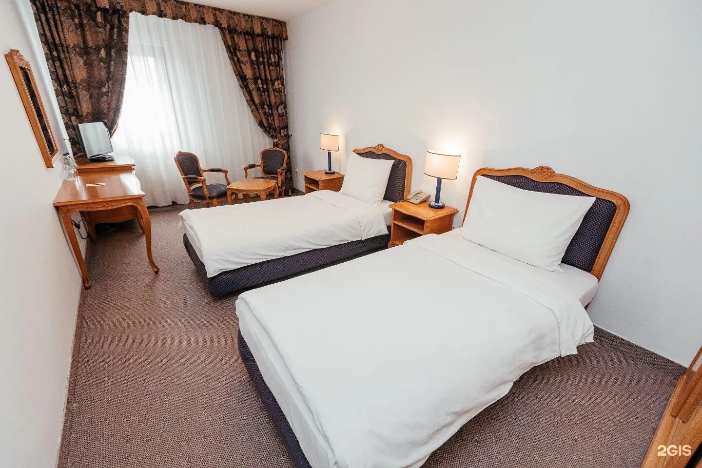 Гостиница славянская тобольск номера. Гостиница славянская тобольск номера. Гостиница славянская тобольск. Азимут тобольск гостиница. Azimut отель тобольск 3*.