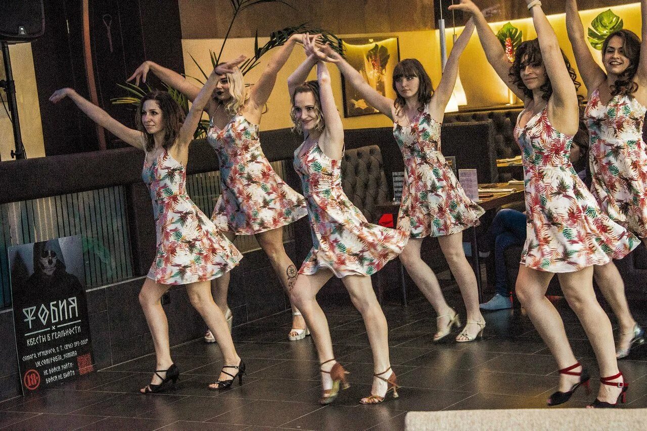 Танцы самара 16+. Александрия танец. Танцевальные студии в самаре. Танцы самара для девушек. Школа танцев самара.