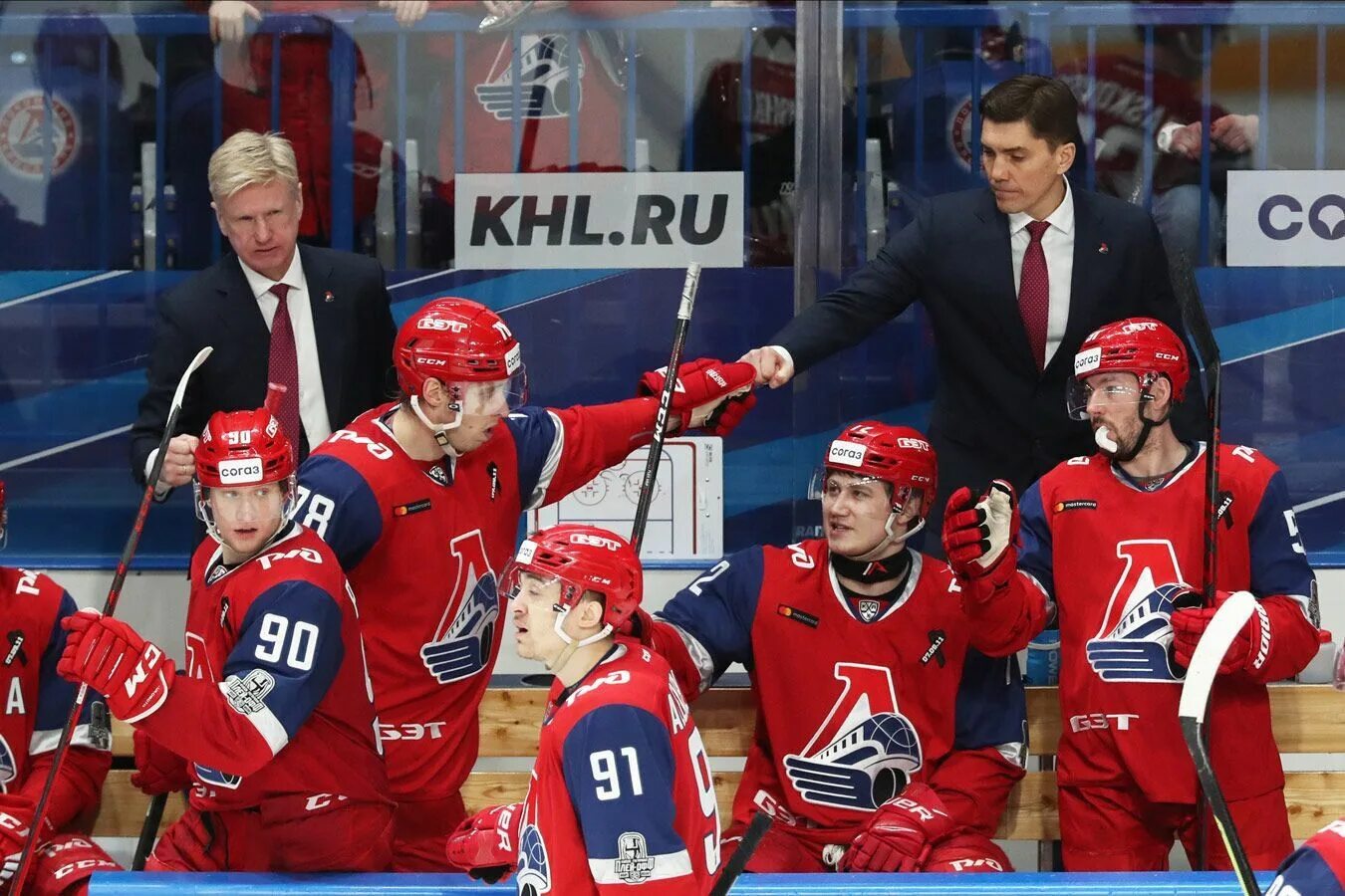 Локомотив кхл. Локомотив фото хоккей. Кхл локомотив новости переходы. Хк локомотив. Хк цска локомотив.