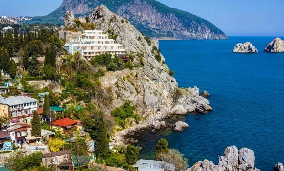 Поселки крымского побережья. Поселки крымского побережья. Крым алушта поселок рыбачье. Южный берег крыма гурзуф. Крым щебетовка курортное.