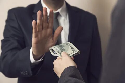 Отказаться от наличных денег