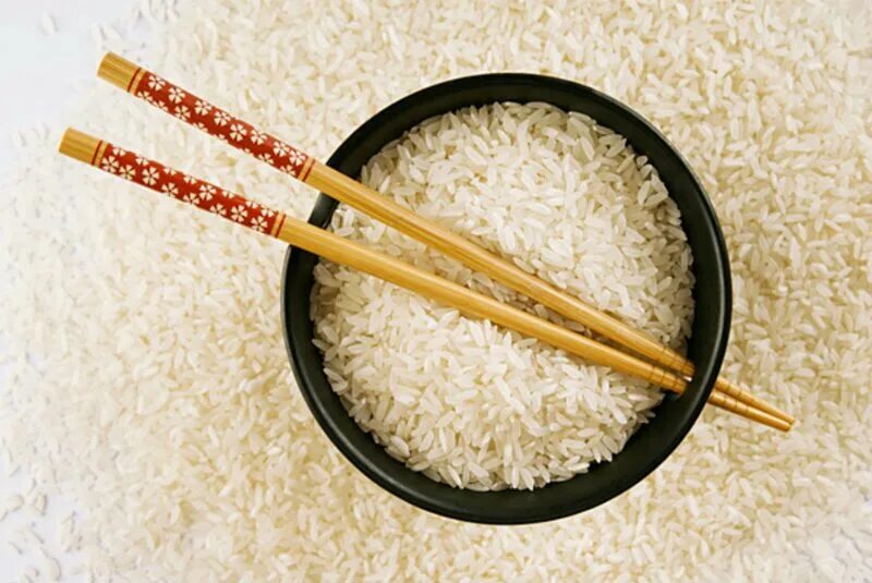 Китайский рис. Рис в Китае. Китаец с рисом. Рис с палочками.
