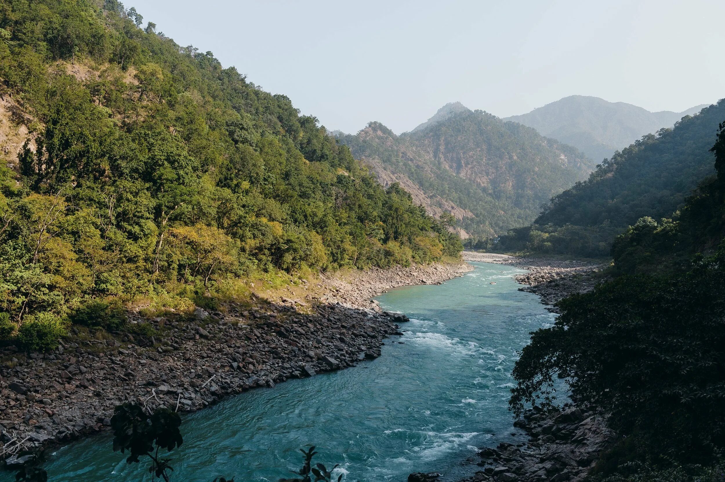 Река ганг страна. Долина реки ганг. Долина Ганга Индия. Долина реки ганг в Индии. Священная река в Гималаях.
