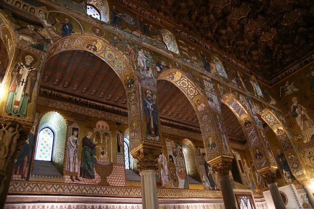 Капелла виды. Палатинская капелла (палермо). палатинская капелла церковь сан себастьяна. палатинская капелла палермо архитектура. палатинская капелла палермо скелет.