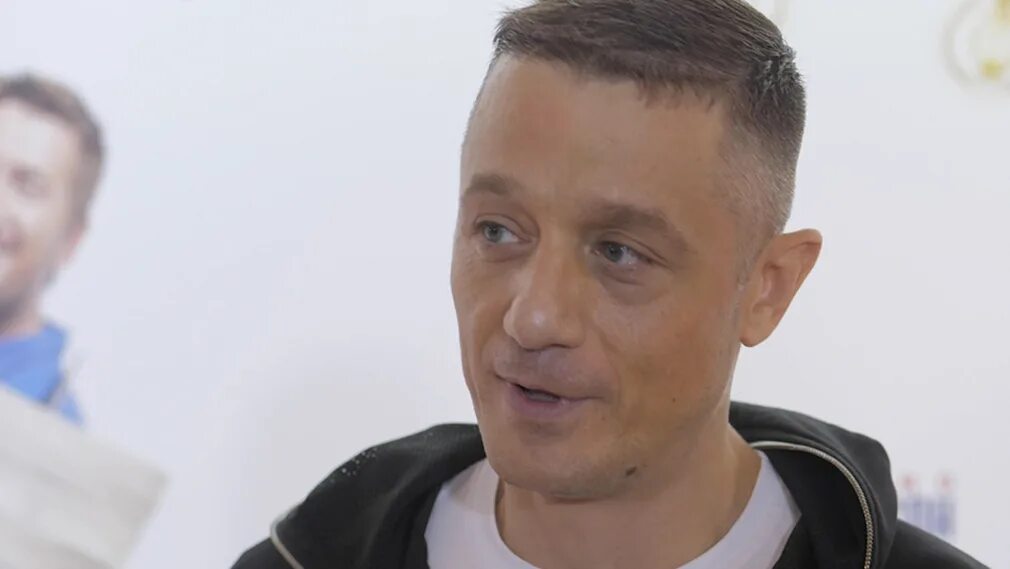 Что случилось с актером макаровым. Сын полищук алексей макаров 2022. Что случилось с актером макаровым. Что случилось с актером макаровым. Алексей макаров leto 2010.