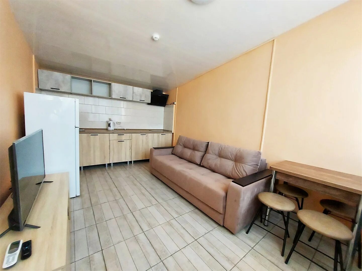 Гостиница море керчь. Отель 2 звезды. Экодом black sea 2*. Капитан морей анапа номера. Экодом black sea 2*.