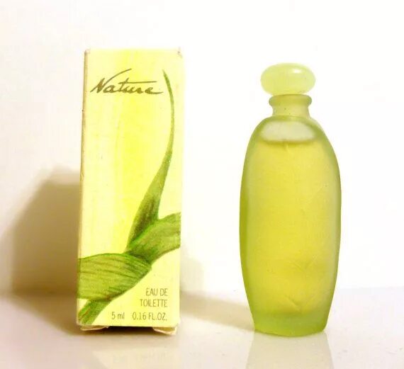 Духи с листиком. Духи yves rocher желтые. nature духи женские ив роше винтаж. yves rocher eau be toilette. nature eau de toilette yves rocher 60 мл.