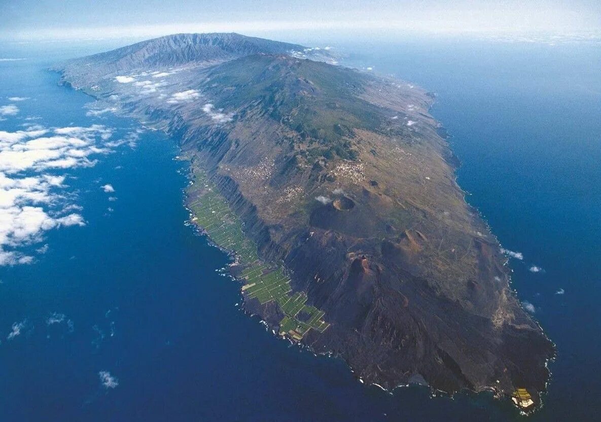 Остров ла Пальма. Вулкан Кумбре-Вьеха. La Palma Канары. Пальма Испания вулкан. Volcano island