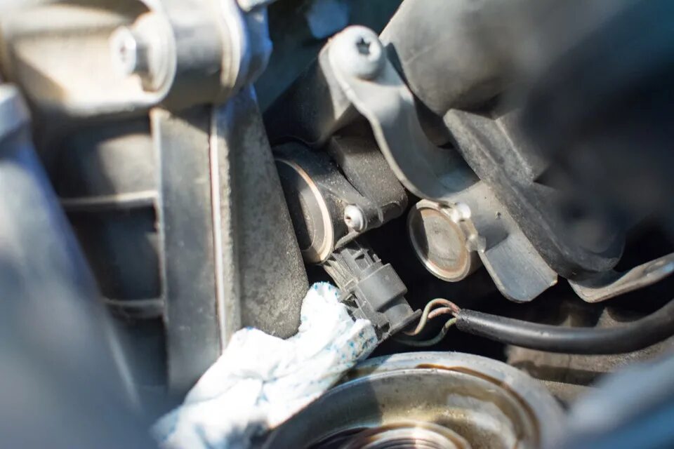 Датчик положения заслонки впускного коллектора. Ауди q5 положения заслонки. 2 бензин заслонки впускного коллектора. Датчик впускного коллектора ауди а5. 8 tsi cdab.