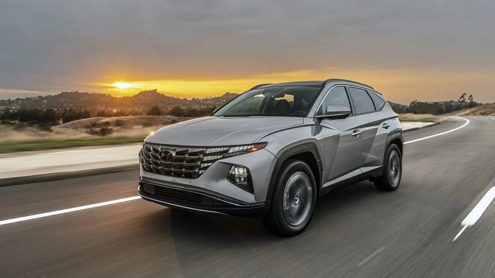 Tucson 2025 рестайлинг. Tucson hybrid.