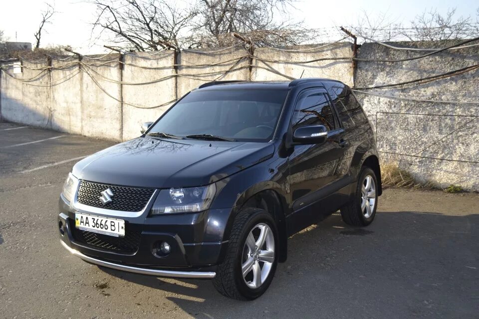 Suzuki grand vitara на авито. Suzuki Grand Vitara 2008 черная. Диски r18 Suzuki Grand Vitara. Suzuki Grand Vitara на 20 дисках. Сузуки Гранд Витара 2008 черная.