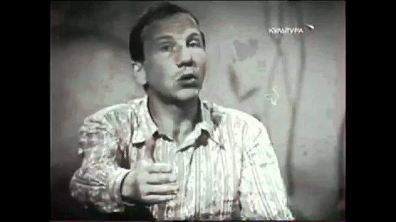 Савелий крамаров неуловимые мстители. Крамаров семейный бюджет. Крамаров семейный бюджет. Крамаров семейный бюджет. Монолог крамарова о водке.