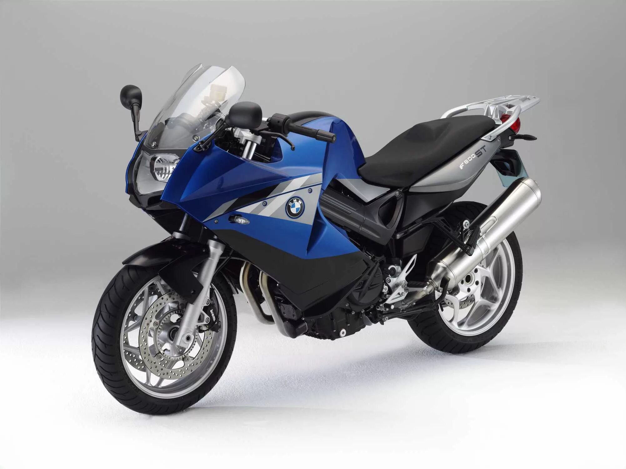 Купить мотоцикл 800. Мотоцикл BMW f800. F800 BMW мотоцикл BMW. BMW f800st синий. Мотоцикл БМВ 800.