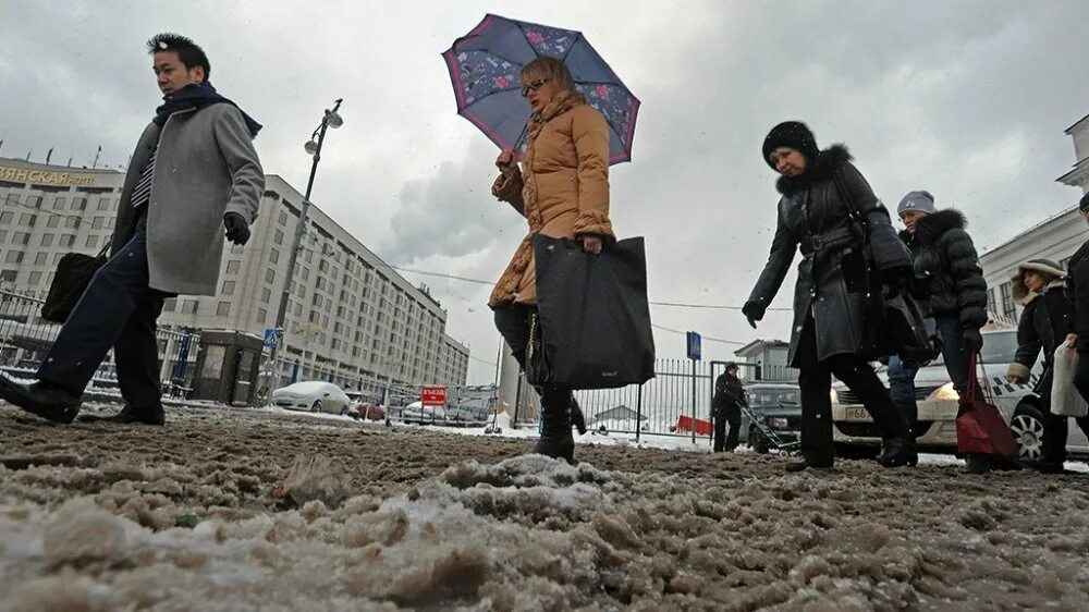 Против реагентов. Слякоть на улице. Слякоть в Москве. Слякоть в МСК. Слякоть в Питере.