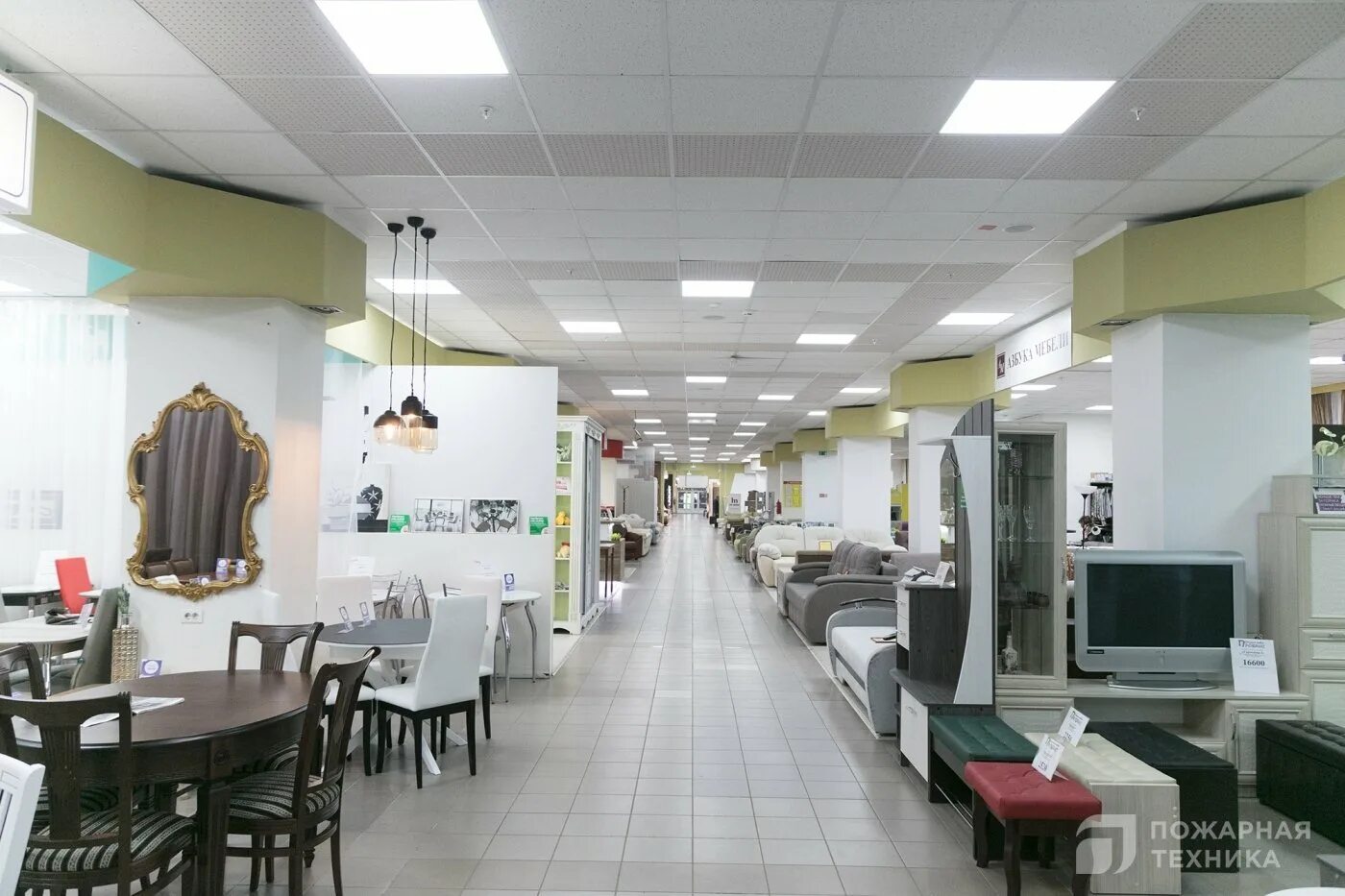 MegaDom, shopping mall, Kirov, Leninskiy rayon, ulitsa Blyukhera, 39В - Yandex M