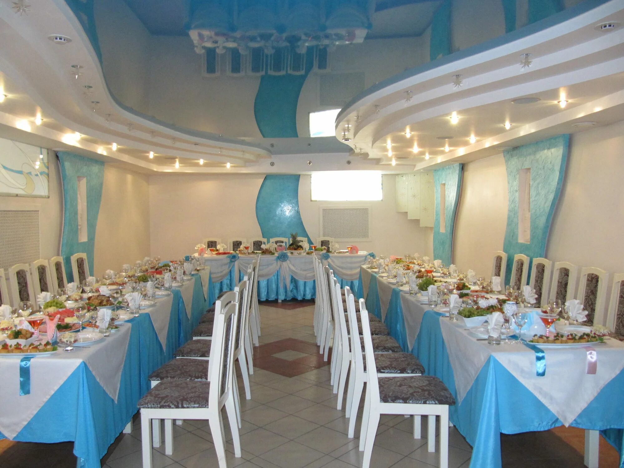 Северный блюз кафе. Кафе на северном. Вольск блюз кафе. Северная бухта ульяновск кафе. Северный блюз кафе.