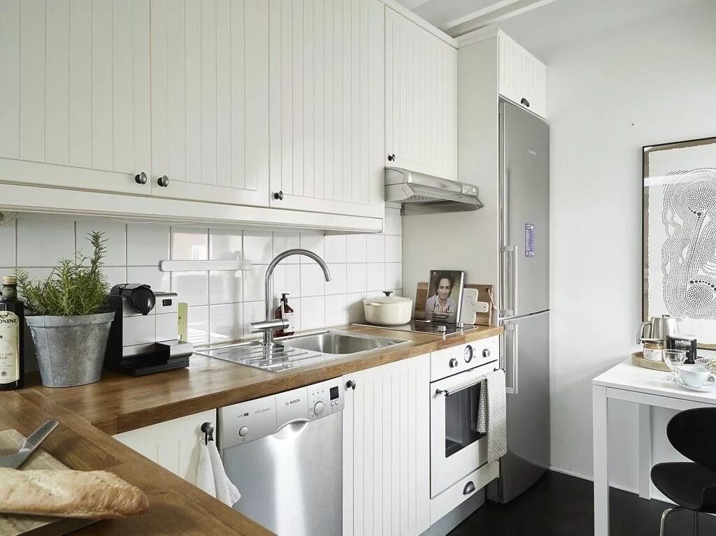 A Swedish apartment with a mid-century touch Kitchen inspirations, Home kitchens