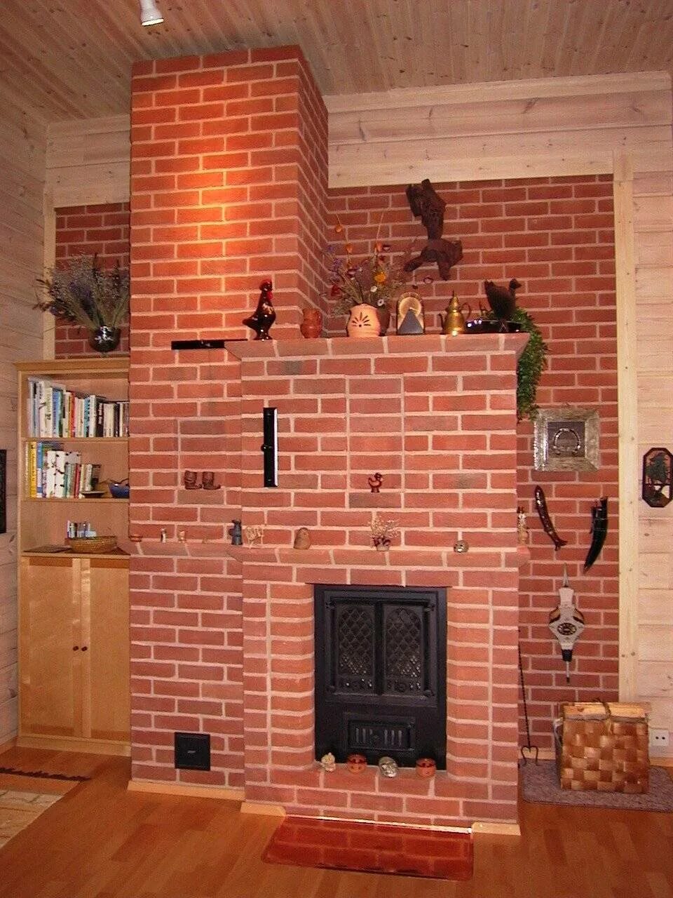 Печи и камины. Печка в доме. Отопительная голландка печь голландка. Печки стенки. Отделка кирпичных печей.