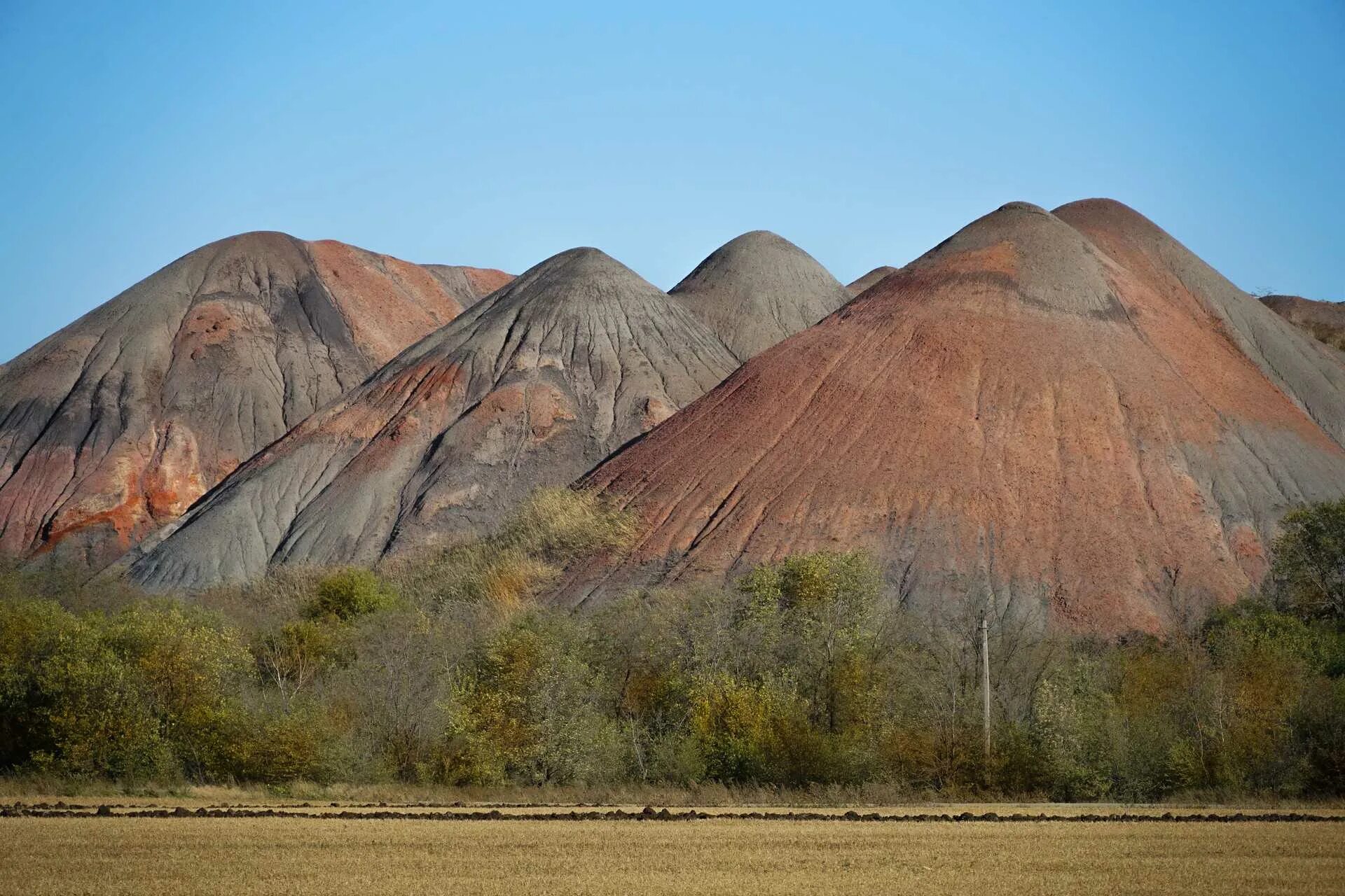 Терриконы это в географии. Терриконы донбасса картинки. Терриконы донецка ростовской области. Донецкие горы террикон донецк. Террикон что это такое простыми словами.