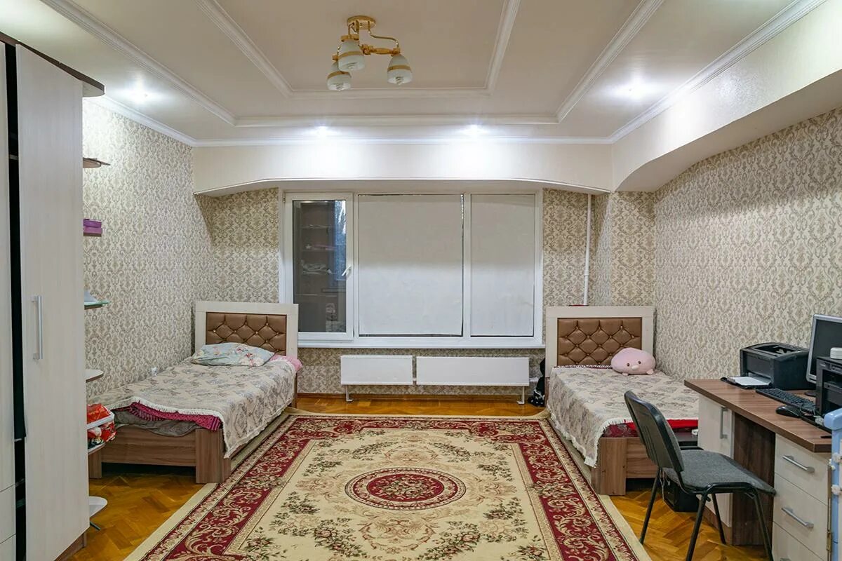 Суточные квартиры в андижане. Крыша кз талдыкорган дома. Кунаев квартира. Крыша кз алматы. Квартира кз.