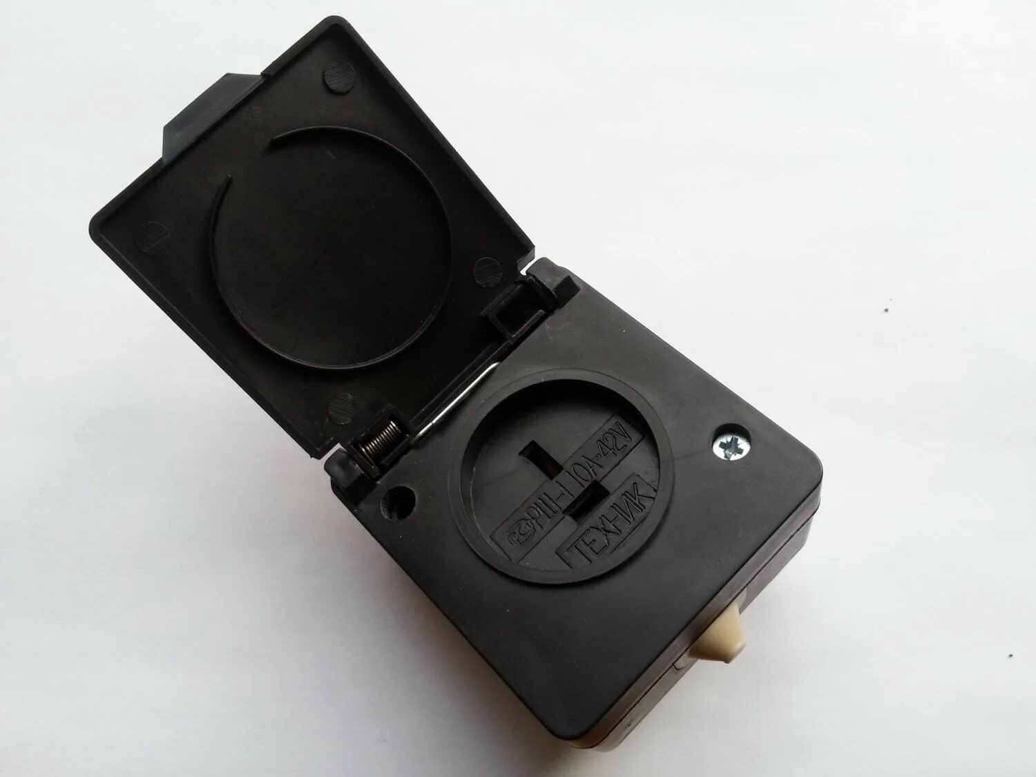 Рш п 2 01 10 42. Рш п 2 01 10 42. Рш 42в ip43. Розетка рш 10а 42в ip43 черная (рш-п-2-ip43-01-10/42). Розетка рш 42в 10а брызгозащищенная наружная ip43 (рш 42в ip43).