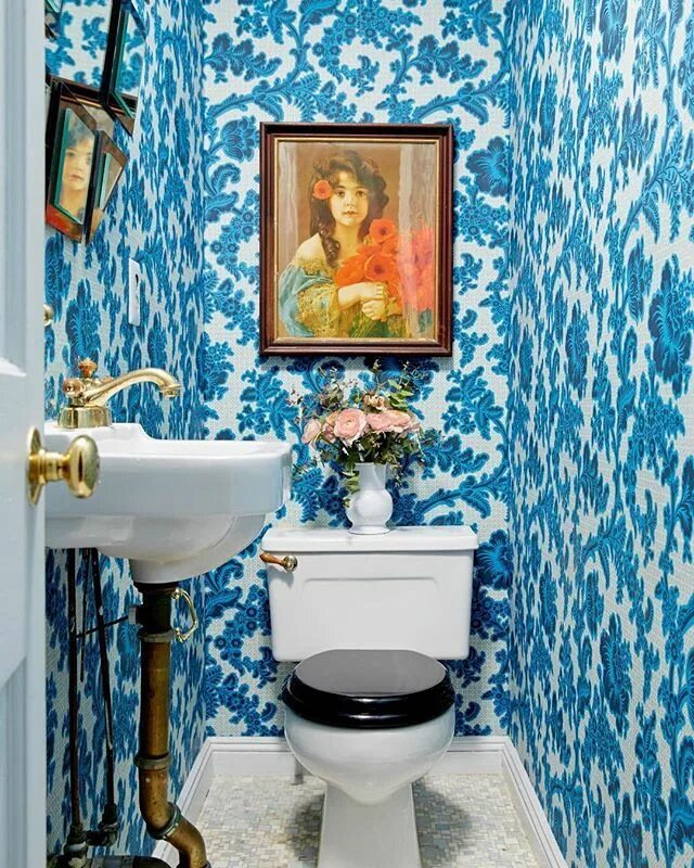 Pin on Durer Traditional bathroom, Bathroom interior, Classic toilets