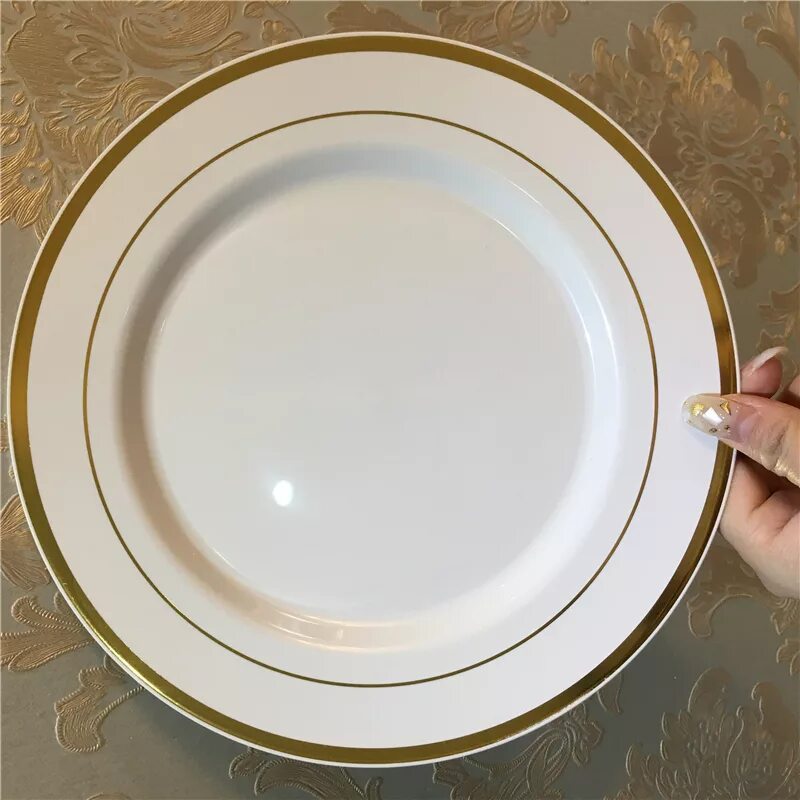 26 round. Пластиковые тарелки. Пустая тарелка. Овальные пластиковые тарелочки. Dish тарелка.