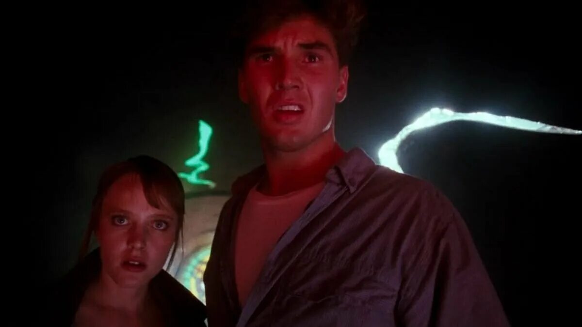 Кошмар на улице вязов 4 повелитель сна. Дом на улице вязов 4. Дом на улице вязов 4. Дом на улице вязов 4. Кошмар на улице вязов 4 повелитель сна.