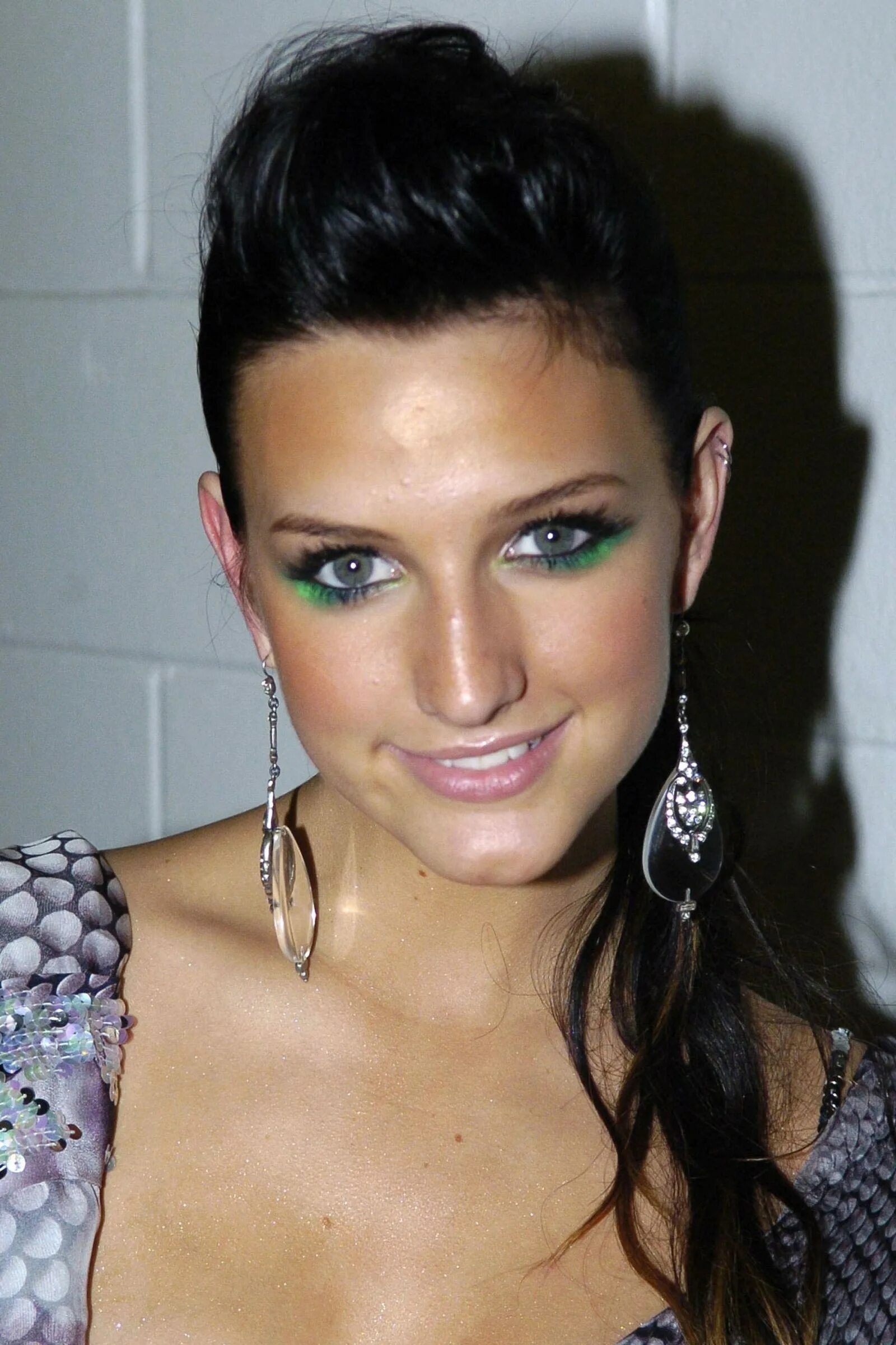 Макияж 2000 х. Эшли симпсон 2004. ashlee simpson 2004. эшли симпсон 2000. бритни спирс 2000 макияж.