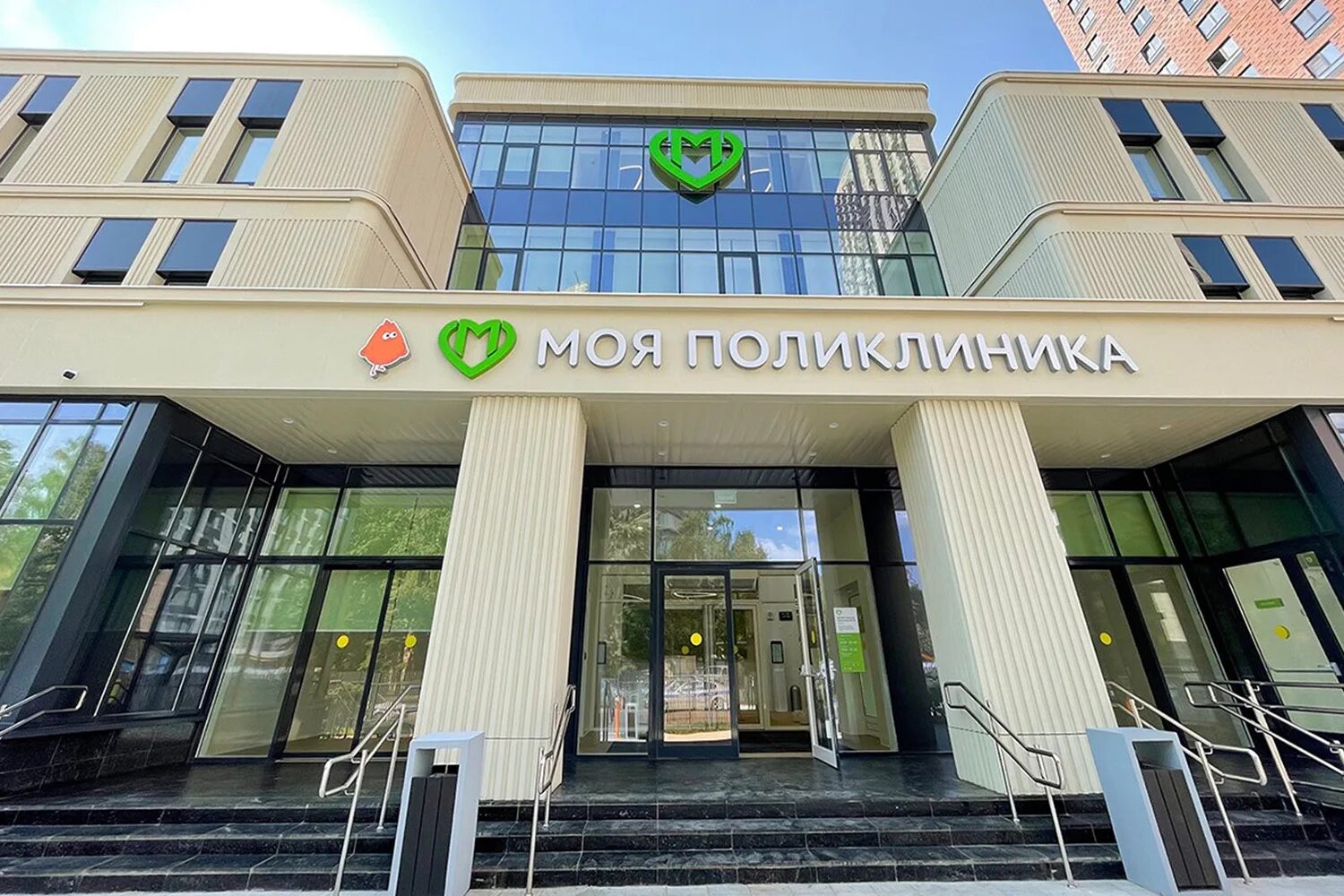 Поликлиники откроются в москве