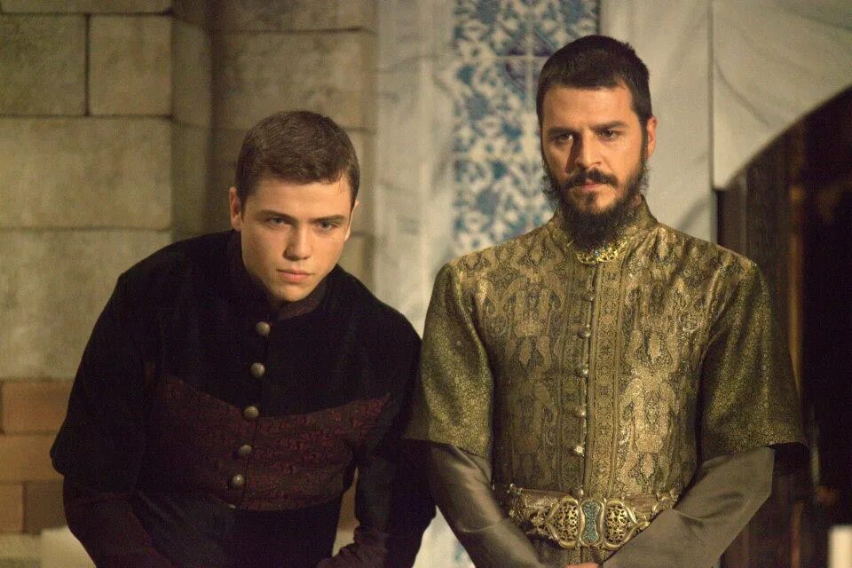 сын мустафы сулейман в великолепном веке. сын мустафы сулейман в великолепном веке. мехмет гюнсюр шехзаде. шехзаде мустафа великолепный век. шехзаде мустафа великолепный век.